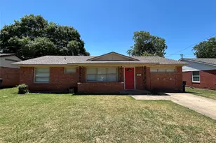 130 W Cherry Point Dr, Dallas, TX 75232 - Photo 1