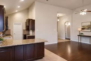 11813 Sundog Way, Fort Worth, TX 76244 - Photo 4