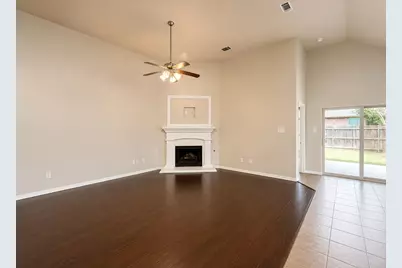 11813 Sundog Way, Fort Worth, TX 76244 - Photo 4