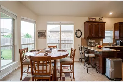 11813 Sundog Way, Fort Worth, TX 76244 - Photo 10
