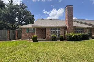 205 Northwood Blvd, Corsicana, TX 75110 - Photo 1