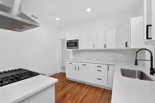 3410 Meadowbrook Dr, Fort Worth, TX 76103 - Photo 10