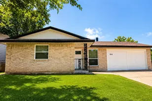 604 Holly Ln, Duncanville, TX 75116 - Photo 1