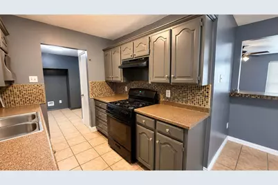 604 Holly Lane, Duncanville, TX 75116 - Photo 4