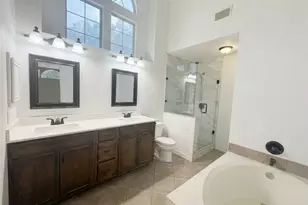 1404 Daffodil Ln, Lewisville, TX 75077 - Photo 14
