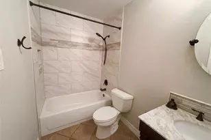 1404 Daffodil Ln, Lewisville, TX 75077 - Photo 10
