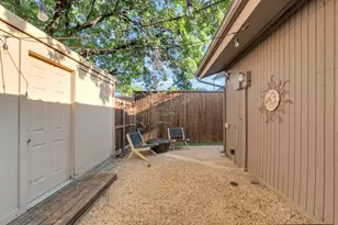 9838 Amberton Pkwy, Dallas, TX 75243 - Photo 26