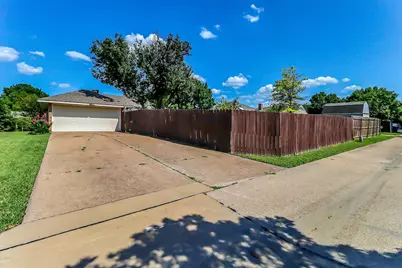 3133 Landover Drive, Carrollton, TX 75007 - Photo 30