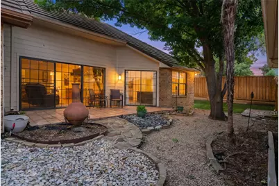 2739 Sedgeway Lane, Carrollton, TX 75006 - Photo 34
