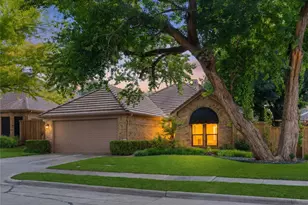 2739 Sedgeway Ln, Carrollton, TX 75006 - Photo 1