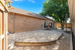 2739 Sedgeway Ln, Carrollton, TX 75006 - Photo 38