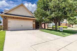 4333 Summersweet Ln, Fort Worth, TX 76036 - Photo 2