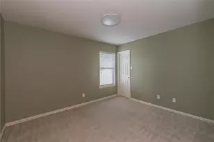 7801 Quiet Waters Dr, Arlington, TX 76016 - Photo 4
