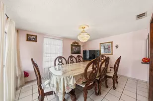 2410 S Franklin St, Dallas, TX 75233 - Photo 2