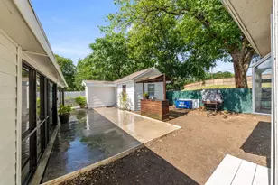 2410 S Franklin St, Dallas, TX 75233 - Photo 20
