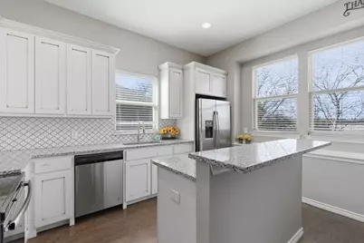 711 Hadley Lane, Valley View, TX 76272 - Photo 12