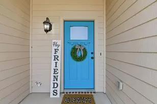 711 Hadley Ln, Valley View, TX 76272 - Photo 2