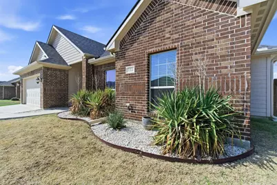 711 Hadley Lane, Valley View, TX 76272 - Photo 32