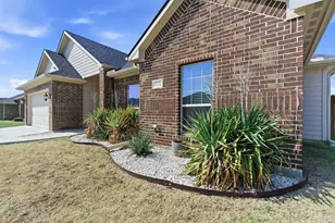 711 Hadley Ln, Valley View, TX 76272 - Photo 32
