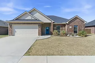 711 Hadley Ln, Valley View, TX 76272 - Photo 1