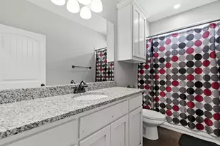 711 Hadley Ln, Valley View, TX 76272 - Photo 24