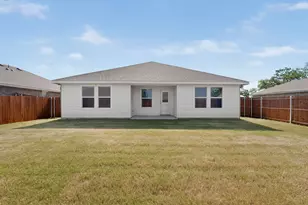 332 Pecos Dr, Azle, TX 76020 - Photo 32