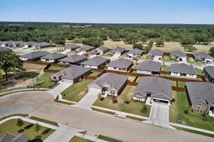 332 Pecos Dr, Azle, TX 76020 - Photo 28