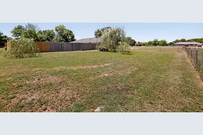 3671 Sundown Road, Greenville, TX 75402 - Photo 18