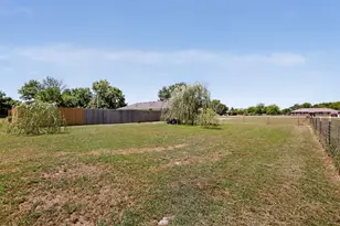3671 Sundown Rd, Greenville, TX 75402 - Photo 18