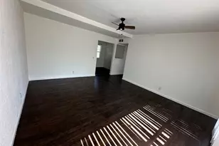 4612 Emerson St, Fort Worth, TX 76119 - Photo 4
