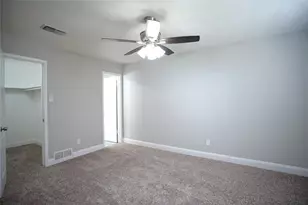 619 Todd Ct, Burleson, TX 76028 - Photo 32