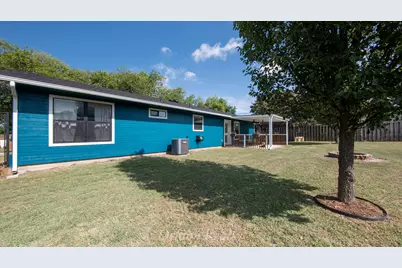 109 S Shaw Street, Tom Bean, TX 75489 - Photo 10