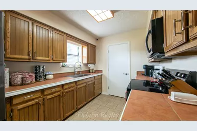 109 S Shaw Street, Tom Bean, TX 75489 - Photo 18