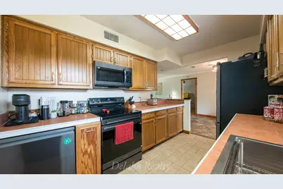 109 S Shaw Street, Tom Bean, TX 75489 - Photo 16