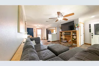 109 S Shaw Street, Tom Bean, TX 75489 - Photo 4