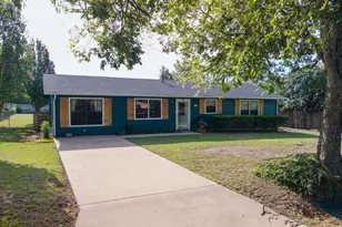 109 S Shaw St, Tom Bean, TX 75489 - Photo 1