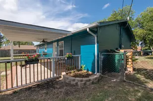 109 S Shaw St, Tom Bean, TX 75489 - Photo 10