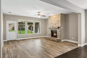 15424 Bluffdale Dr, Fort Worth, TX 76262 - Photo 8
