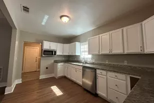 925 W Nelson St, Denison, TX 75020 - Photo 6