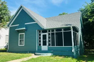 925 W Nelson St, Denison, TX 75020 - Photo 2