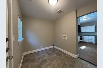 925 W Nelson Street, Denison, TX 75020 - Photo 18