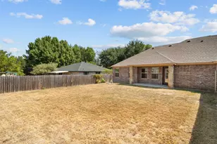 220 St Charles Dr, Springtown, TX 76082 - Photo 26