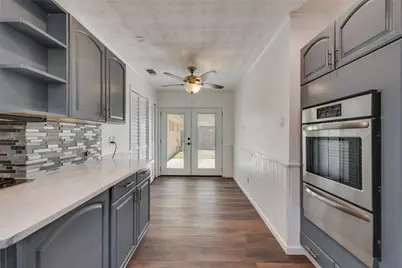 909 Egyptian Way, Grand Prairie, TX 75050 - Photo 16