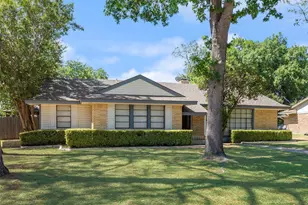 909 Egyptian Way, Grand Prairie, TX 75050 - Photo 6