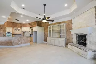 1320 N Creek Cir, Waxahachie, TX 75165 - Photo 14