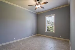 1320 N Creek Cir, Waxahachie, TX 75165 - Photo 30