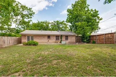 705 W Cedar Street, Hurst, TX 76053 - Photo 24