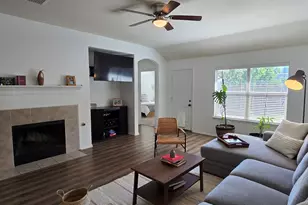 452 Paddle Dr, Crowley, TX 76036 - Photo 18