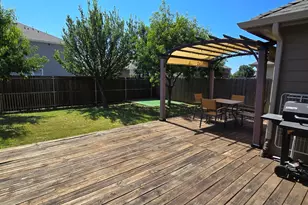 452 Paddle Dr, Crowley, TX 76036 - Photo 34