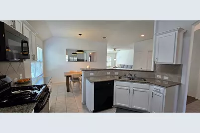452 Paddle Drive, Crowley, TX 76036 - Photo 10